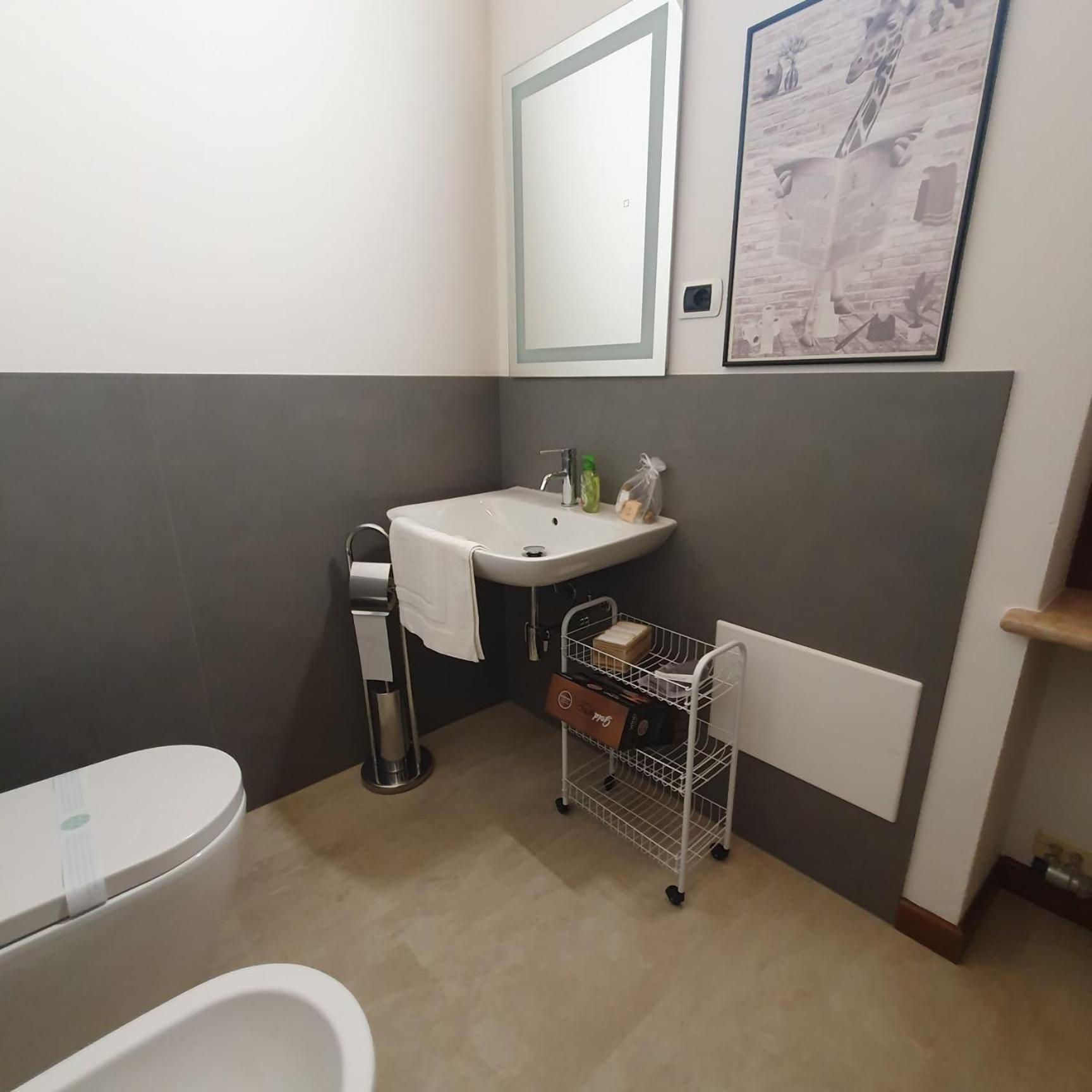 Gesuitirooms Sona Exterior foto